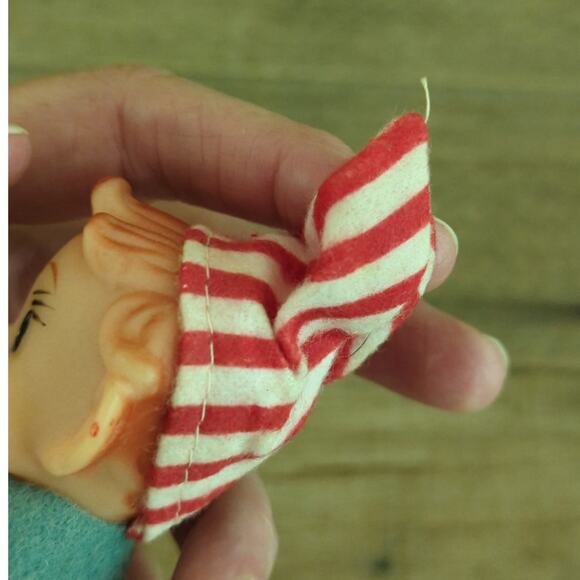 Vintage 1950s MCM Kitschy Red and White Striped Elf Knee Hugger Ornament - Picture 7 of 10